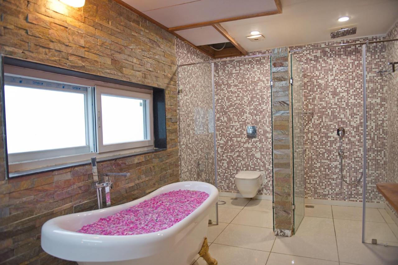 Wild Rose Resort & Spa Pushkar Zewnętrze zdjęcie